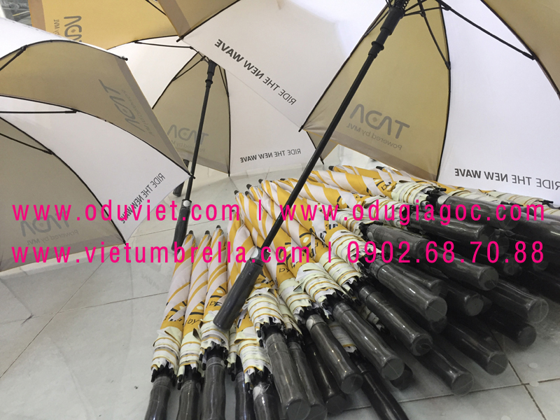 xưởng sản xuất ô dù cầm tay in logo quảng cáo